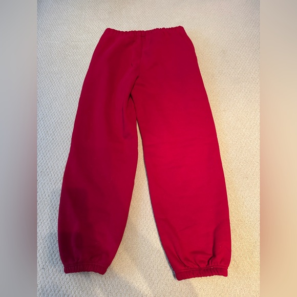 PARKE unisex joggers in maroon. - Picture 3 of 3